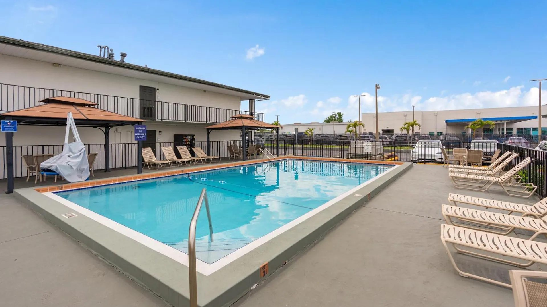 Baymont By Wyndham Orlando Downtown Hotel