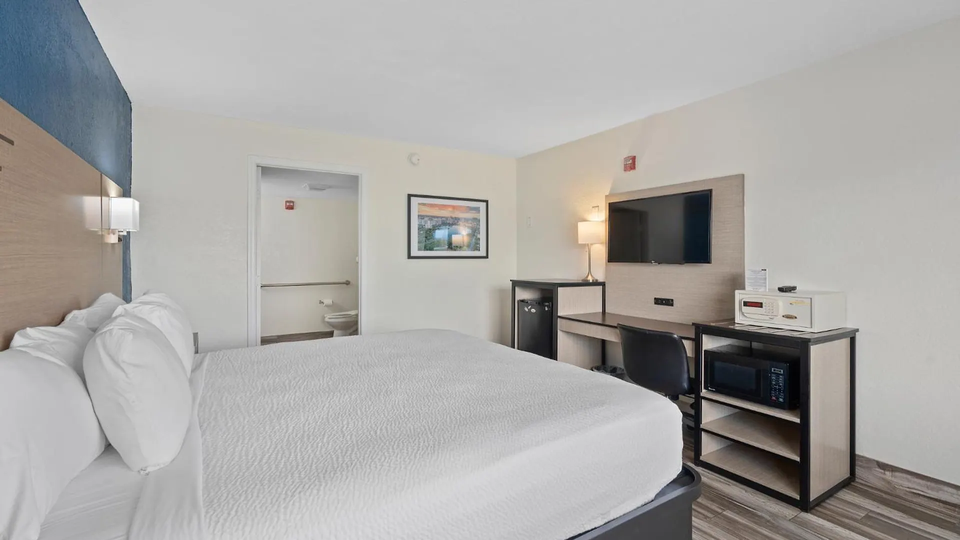 Baymont By Wyndham Orlando Downtown Hotel